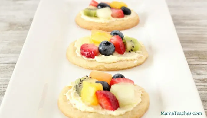 Easy Fruit Pizza Recipe