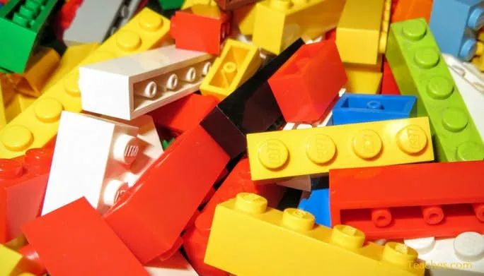 How to Teach Fractions using LEGO Bricks