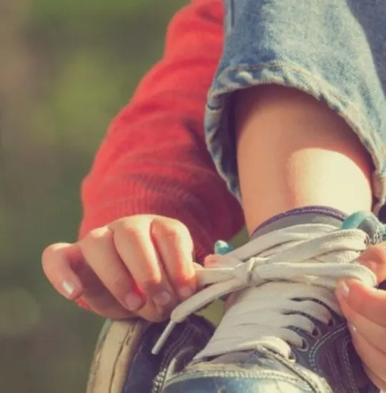 How to Teach a Kid to Tie Shoes